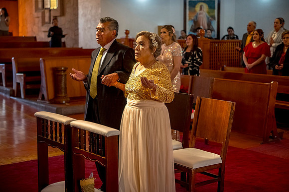 Ma de Lourdes e Isaias Bodas de Oro-112