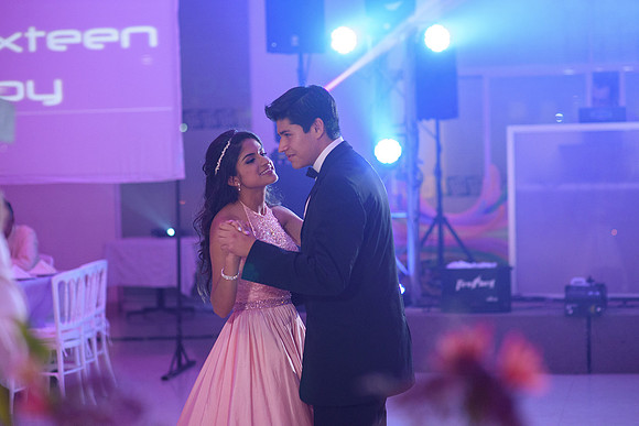 Paola Dia de los Quinces -263