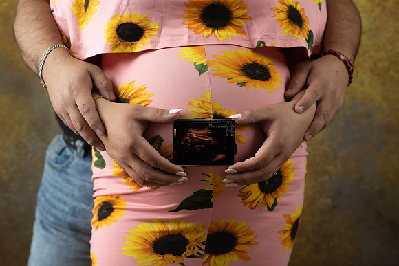 Elizabeth Mom to be-23