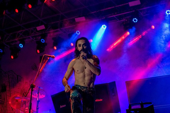 Moderatto-33