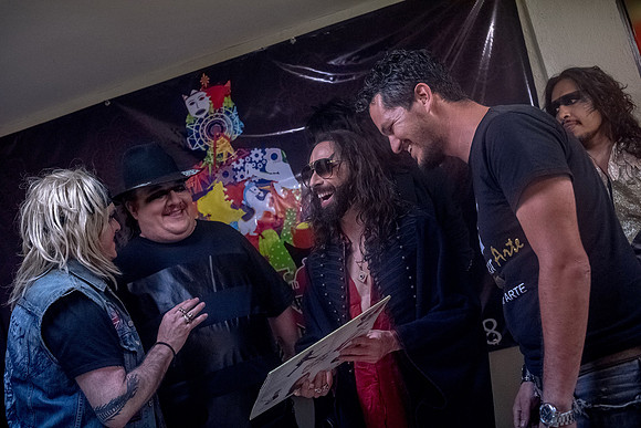 Moderatto-12