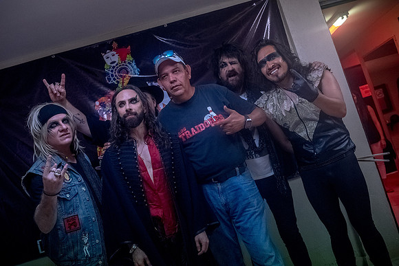Moderatto-77