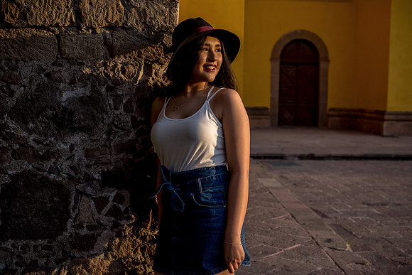 Dana Montserrat XV-9