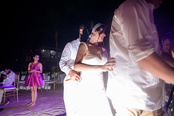 Boda Vallarta Genesis y Oscar-320