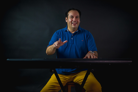 Roberto Gamboa-11
