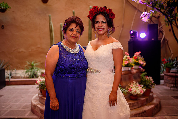 Rocio & Mike SMA-300