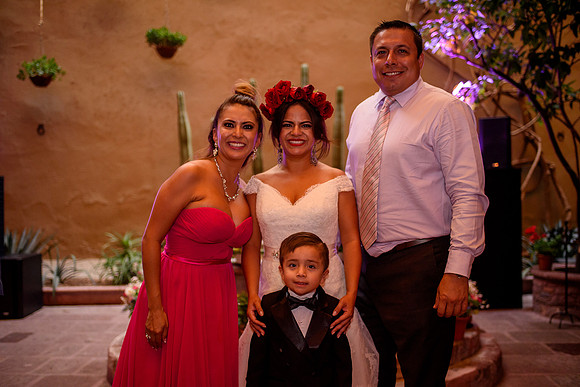 Rocio & Mike SMA-305