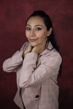 Alejandra Headshots-78