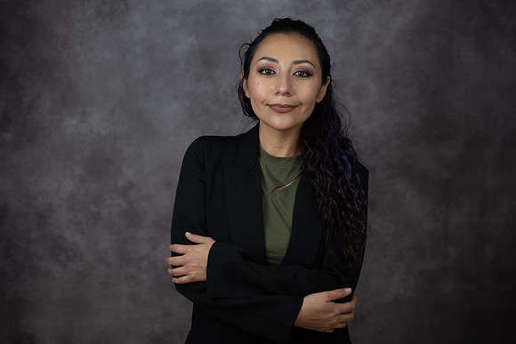 Alejandra Headshots-10