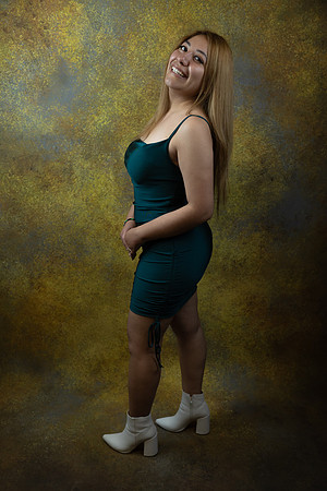 Julissa 26-34