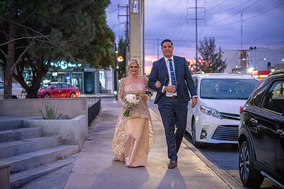 Martha y Roberto Bodas de Oro-16