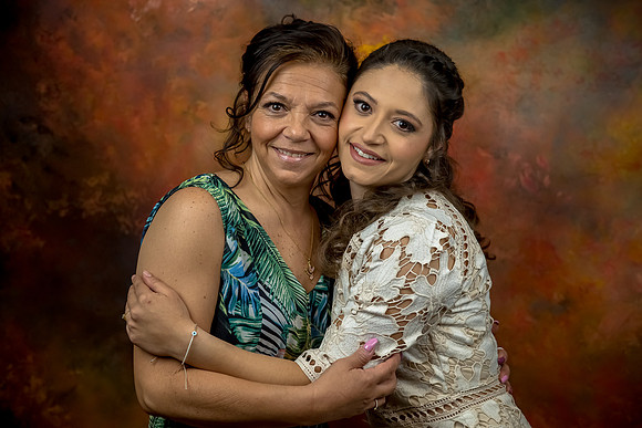 Cynthia y Mama en Studio-6