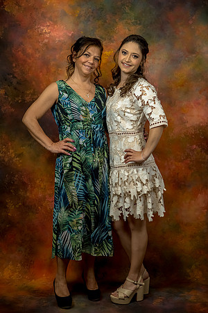 Cynthia y Mama en Studio-4