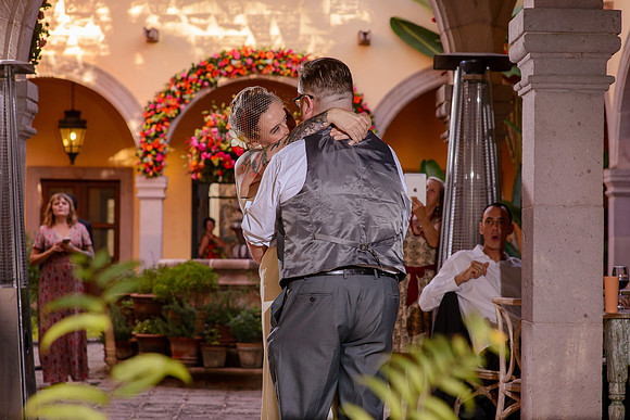 Oriana & Bob -381