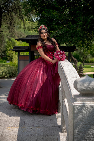 Emely-8