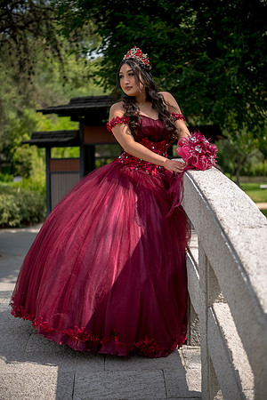 Emely-10