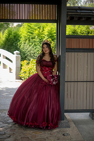 Emely-16