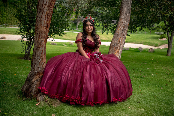 Emely-31