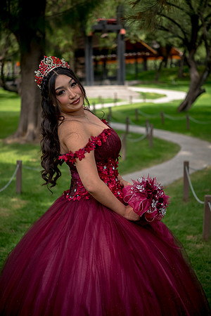 Emely-39