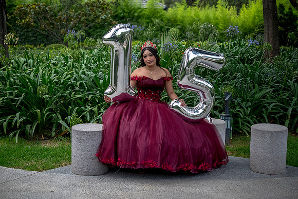 Emely-61