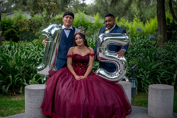 Emely-64