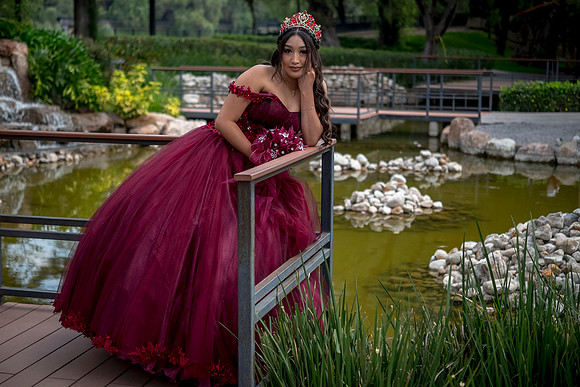 Emely-79
