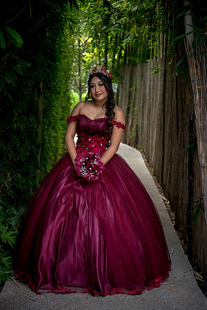 Emely-85