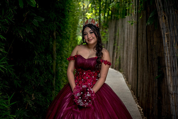 Emely-86