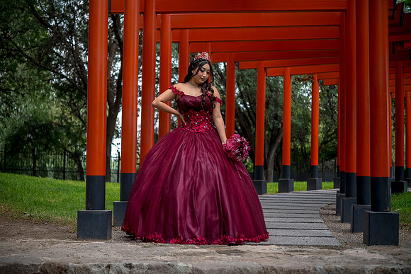 Emely-92