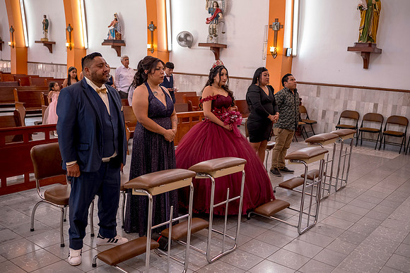Emely-136
