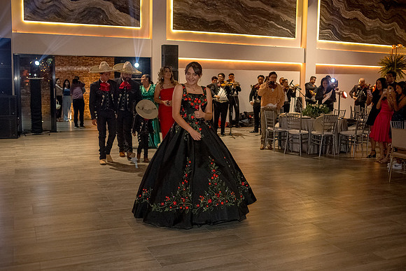 Valeria Quince años dia del Evento-200