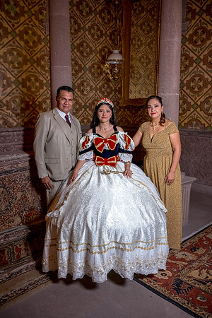 Mariana Sesion Quinces-77